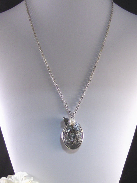 Hibiscus,Locket,Silver Locket,Antique Locket,Blue,Flower,Pearl,Antique Necklace. Handmade jewelry by valleygirldesigns on Etsy.