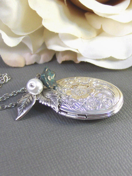 Hibiscus,Locket,Silver Locket,Antique Locket,Blue,Flower,Pearl,Antique Necklace. Handmade jewelry by valleygirldesigns on Etsy.