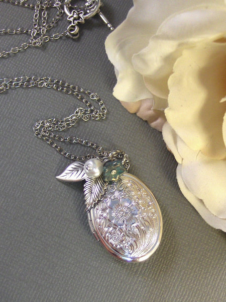 Hibiscus,Locket,Silver Locket,Antique Locket,Blue,Flower,Pearl,Antique Necklace. Handmade jewelry by valleygirldesigns on Etsy.