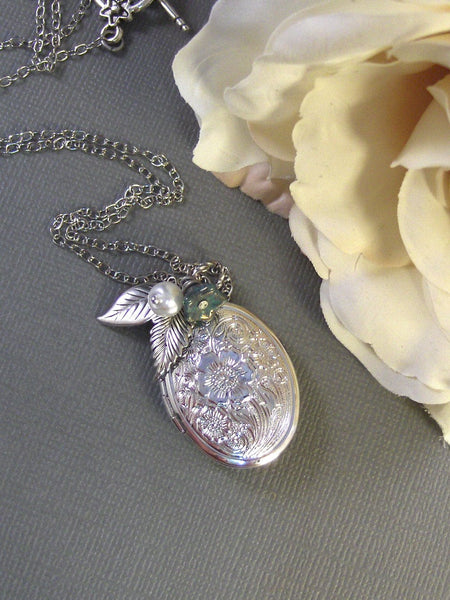 Hibiscus,Locket,Silver Locket,Antique Locket,Blue,Flower,Pearl,Antique Necklace. Handmade jewelry by valleygirldesigns on Etsy.