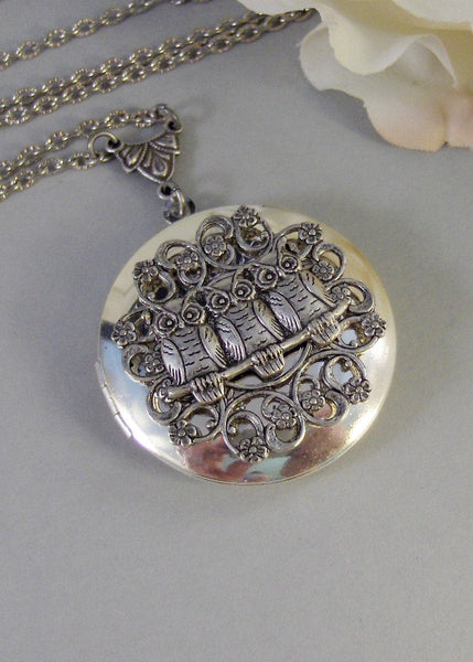 Tiny Owls,Owl,Locket,Silver Locket,Silver Necklace,Owl,Silver,Woodland,Antique Locket. Handmade jewelry by valleygirldesigns.