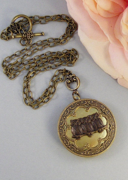 Tiny Owls,Owl,Locket,Brass Locket,Brass Necklace,Owl,Brass,Woodland,Antique Locket. Handmade jewelry by valleygirldesigns.