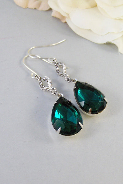 Emerald Goddess,Earring,Vintage Earrings,Emerald,Emerald Earrings,Green,May,Rhinestone. Handmade Jewelry by valleygirldesigns.
