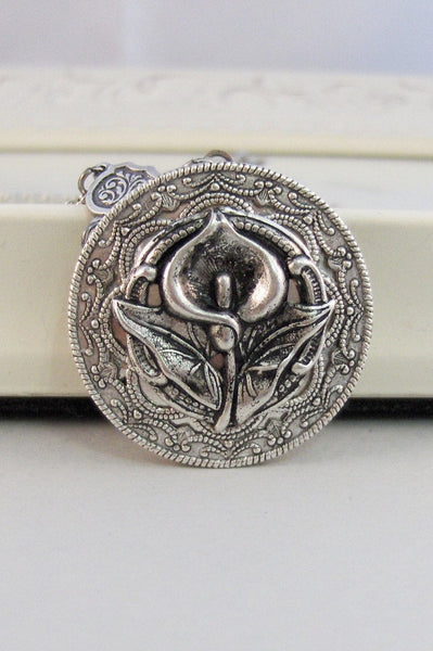 Victorian Lily,Silver Locket,Flower,Tulip,Iris,Antiqued,Bride,Silver Locket,Antique Locket,Lily.Handmade Jewelery by Valleygirldesigns.