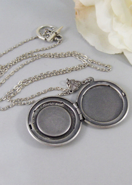 Vintage Timekeeper,Locket,Silver Locket,Watch,Clock,Antique Locket,Antique,Steampunk,Time. Handmade jewelry by valleygirldesigns.