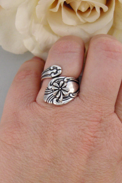 Little Shamrock,Ring,Silver,Irish,Shamrock,Antique Ring,Silver Ring,Spoon Ring,Clover,Wedding, Handmade jewelery by valleygirldesigns.