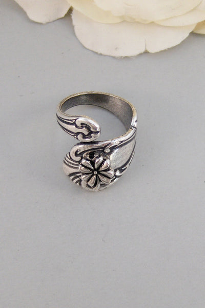 Little Shamrock,Ring,Silver,Irish,Shamrock,Antique Ring,Silver Ring,Spoon Ring,Clover,Wedding, Handmade jewelery by valleygirldesigns.