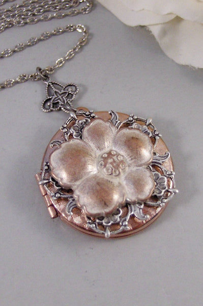 Golden Rose,Locket,Silver Locket,Flower,Rose Gold,,Antique Locket,Floral,Jewelry. Handmade jewelry by valleygirldesigns.