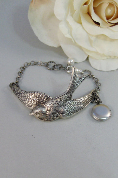 Sparrows Memory,Bracelet,Silver Bracelet,Bracelet,Silver,Antique Bracelet,Sparrow,Locket,Bird,Locket,Peace. Jewelry by valleygirldesigns.