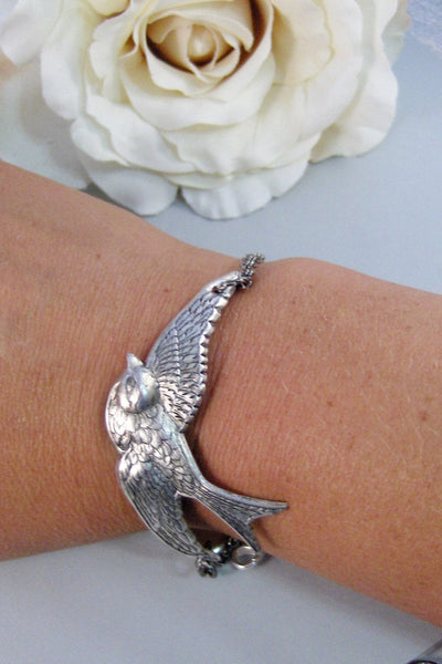 Sparrows Memory,Bracelet,Silver Bracelet,Bracelet,Silver,Antique Bracelet,Sparrow,Locket,Bird,Locket,Peace. Jewelry by valleygirldesigns.