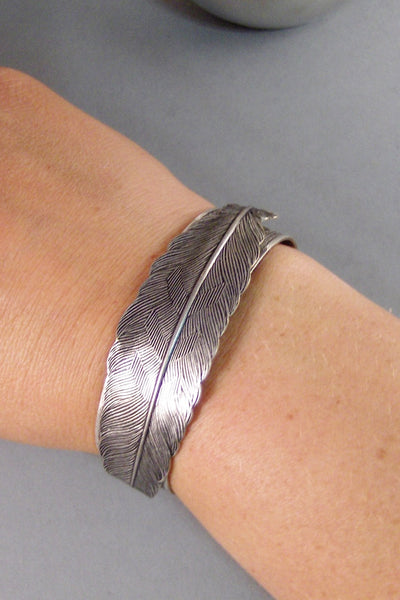 Feather Bracelet,Cuff,Feather Cuff,Feather Jewelry,Angel Wing,Wing Jewelry, Wing Cuff,Wing Bracelet,Feather,Silver feathervalleygirldesigns.