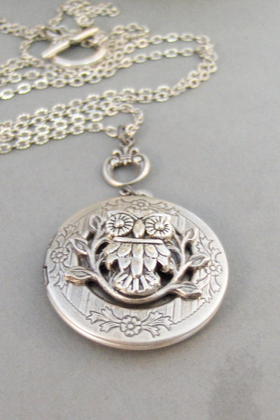 Noctua,Owl,Locket,Silver Locket,Silver Necklace,Owl,Silver,Woodland,Antique Locket. Handmade jewelry by valleygirldesigns.