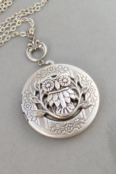 Noctua,Owl,Locket,Silver Locket,Silver Necklace,Owl,Silver,Woodland,Antique Locket. Handmade jewelry by valleygirldesigns.