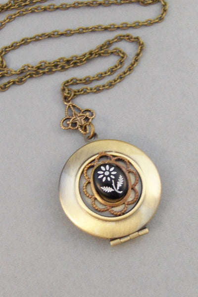 Black Daisy,Locket,Daisy Locket,Vintage Necklace,Vintage Locket,Black,Flower Locket,Necklace,Vintage Rhinestone,Handmade. ValleyGirlDesigns.