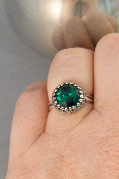 Vintage Emerald,Ring,Silver,Emerald Ring,Antique Ring,Blue Ring,Wrapped,Emerald,Bridesmaid,Green Stone,Birthstone. valleygirldesigns.