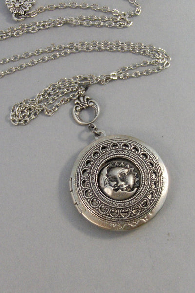 Sun And Moon,Moon,Moon Necklace,Moon Locket,Necklace,Locket,Silver Locket,Sun,Sun Locket,Sun Necklace,Summer Necklace,Valleygirldesigns.