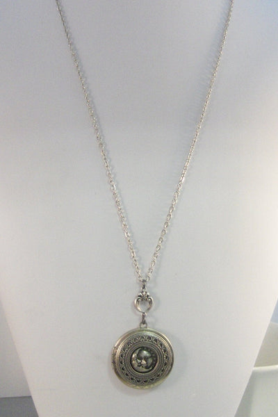 Sun And Moon,Moon,Moon Necklace,Moon Locket,Necklace,Locket,Silver Locket,Sun,Sun Locket,Sun Necklace,Summer Necklace,Valleygirldesigns.