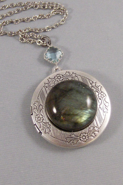 Labradorite,Locket,Antique Locket,Silver Locket,Labradorite Necklace,Labradorite Stone,Necklace,Blue Stone,Genuine.Valleygirldesigns