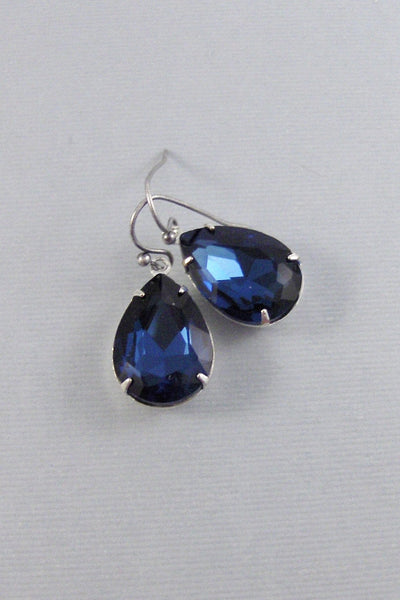 Dark Sapphire,Vintage Earrings,Navy,Vintage Rhinestone,Silver Earrings,Sapphire Earrings,Blue,Birthstone,September. valleygirldesigns.