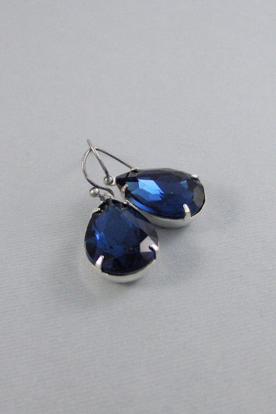 Dark Sapphire,Vintage Earrings,Navy,Vintage Rhinestone,Silver Earrings,Sapphire Earrings,Blue,Birthstone,September. valleygirldesigns.