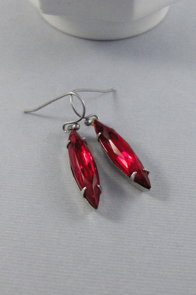 Rubies,Earring,Vintage Earrings,Garnet,Ruby Earrings,Red,Rhinestone,Red Earring,Red Stone,Silver Earring,Vintage Earring valleygirldesigns.