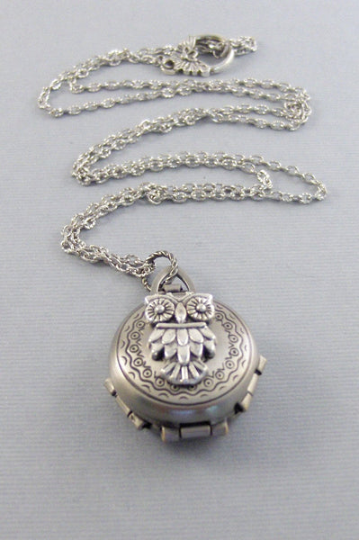 Enchanted Owl,Owl Locket,Owl Necklace,Silver Locket,Silver Necklace,Owl,Silver,Woodland,Antique Locket.Pill Box,Compartme valleygirldesigns.