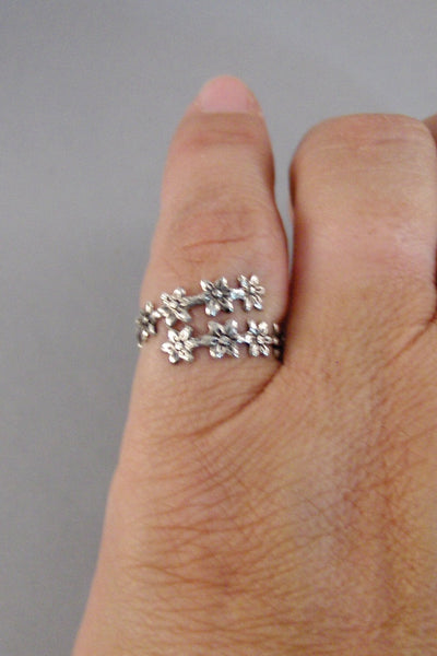 Baby's Breathe,Leaf Ring,Flower,Tiny Flower,Flower Ring,Silver,Twig,Branch,Ring,Silver Ring,Woodland,Wedding,Bridesmaid valleygirldesigns.