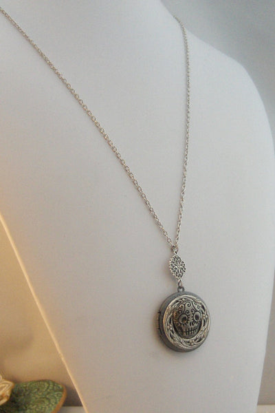 Sugar Skull,Locket,Silver Locket,Locket,Necklace,Antique Locket,Skull Necklace,Day of the dead,Mandala,Spiritual Neckalce.valleygirldesigns.