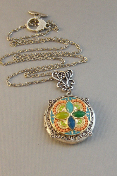 Gypsy Spell,Locket,Silver,Turquoise Necklace,Orange Necklace,Necklace,Antique Locket,Blue Stone,Green STone,aqua STone.valleygirldesigns.