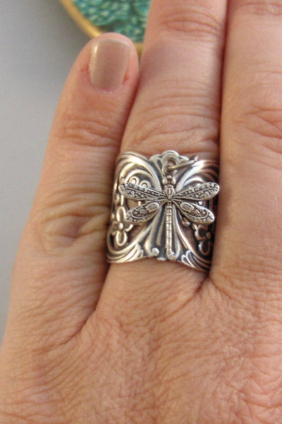 Gypsy's Dragonfly,Ring,Silver,Dragonfly,Dragonfly Ring,Antique Ring,Silver Ring,Woodland,Wedding,Dragonfly Jewelry,valleygirldesigns.