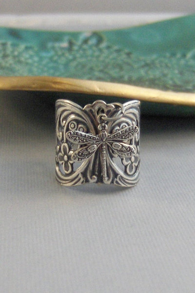 Gypsy's Dragonfly,Ring,Silver,Dragonfly,Dragonfly Ring,Antique Ring,Silver Ring,Woodland,Wedding,Dragonfly Jewelry,valleygirldesigns.