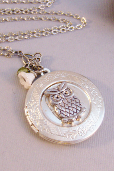 Birthstone Hoots,Owl,Locket,Silver Locket,Owl,Silver,Woodland,Antique Locket,White Flower,Birthstone,Birthstone Locket,Birthstone Necklace