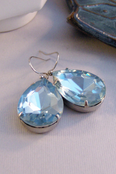 Light Sapphire,Indian Sapphire,Vintage Earrings,Vintage Rhinestone,Silver Earrings,Sapphire Earrings,Blue,Birthstone,September,Blue Earring