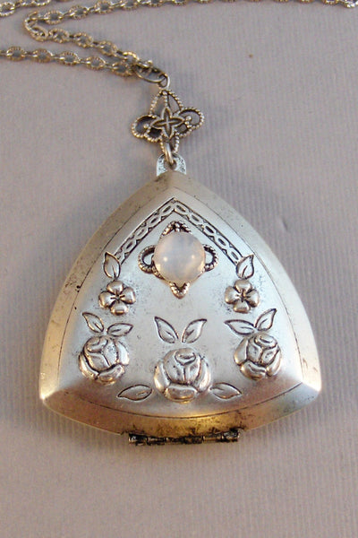 Timeless Moon,Moonstone,Moonstone Locket,Moonstone Necklace,Opal,Locket,Antique Locket, Locket,Moon,White Stone,October Birthstone