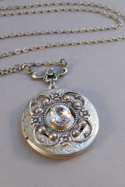 Diamonds and Lace,Locket,Necklace,Diamond,Diamond Necklace,Diamond Locket,Vintage Locket,Vintage Necklace,Vintage,Crystal,valleygirldesigns.
