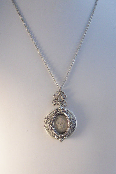 Sweet Sugar,Locket,Silver Locket,Sugar Skull,Skull Locket,Locket,Necklace,Antique Locket,Skull Necklace,Day of the dead,Mandala,Spiritual