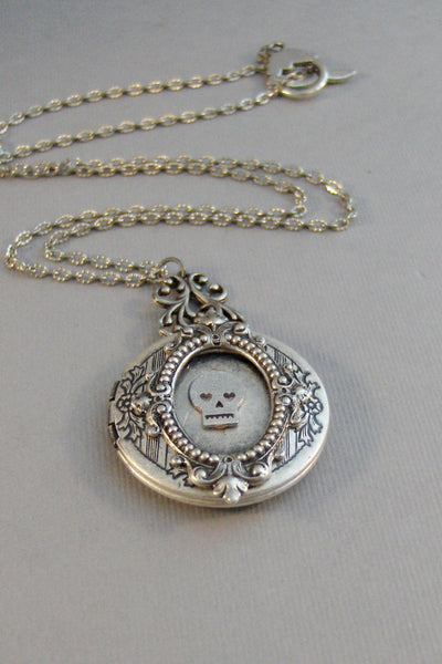Sweet Sugar,Locket,Silver Locket,Sugar Skull,Skull Locket,Locket,Necklace,Antique Locket,Skull Necklace,Day of the dead,Mandala,Spiritual