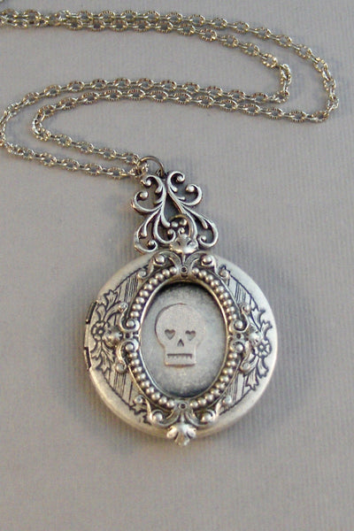 Sweet Sugar,Locket,Silver Locket,Sugar Skull,Skull Locket,Locket,Necklace,Antique Locket,Skull Necklace,Day of the dead,Mandala,Spiritual