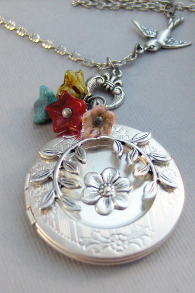 Gypsy Flower,Flower Necklace,Gypsy Necklace,Gypsy Locket,Flower Locket,Flower Pendant,Leaf Necklace,Leaf Jewerly,Flower Jewelry,Birthstone