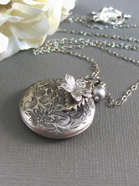 Ice Queen,Locket,Silver Locket,Flower,Pearl,Antique Locket,Filigree,Jewelry. Handmade jewelry by valleygirldesigns.