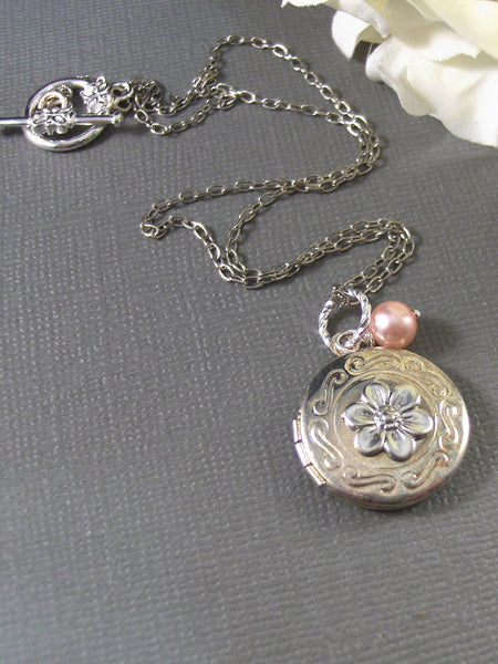 Petite Fleur,Necklace,Lockert Necklace,Flower Necklace,Handemade Locket,Pink Pearl,Pearl Necklace,Girl,Child,Baby,Girl Locket,Pink Necklace