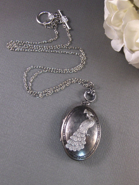 Pretty Plume,Silver Locket,Antique Locket,Peacock, Locket Necklace,Peacock,Bird. Handmade Jewlery by valleygirldesigns on Etsy.