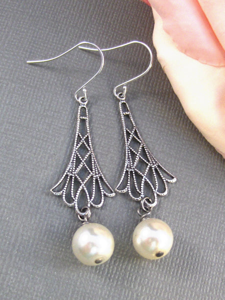 Wavelynn, Pearl Earrings,Silver Earrings,Antiqued Earrings,Pearl,White,Ivory,Antique Silver. Handmade jewelry by valleygirldesigns.