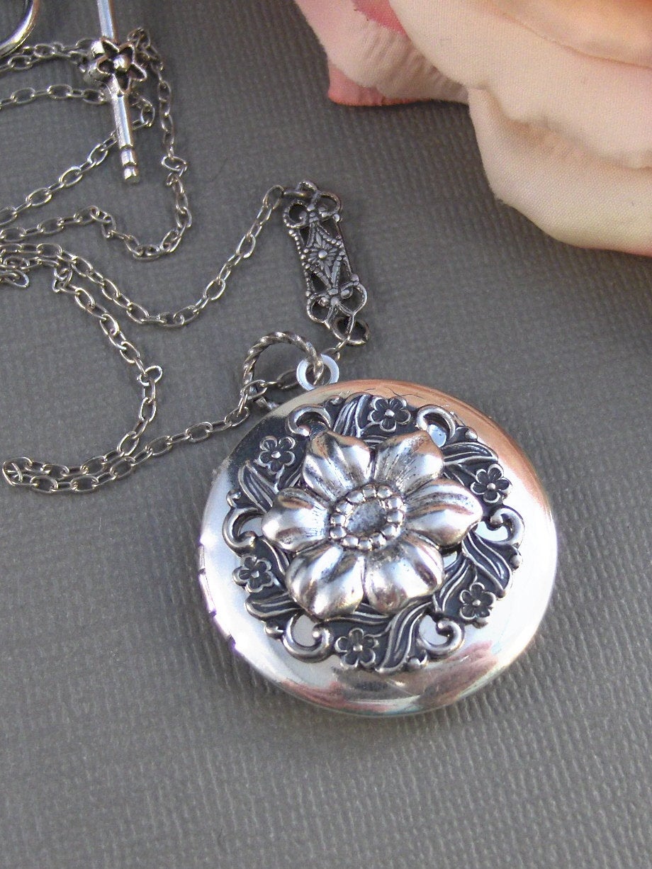 Antique Poppy, Locket,Silver Locket,Antique Locket,Flower Locket.,Poppy, Flower. Handmade Jewelry by ValleyGirlDesigns.