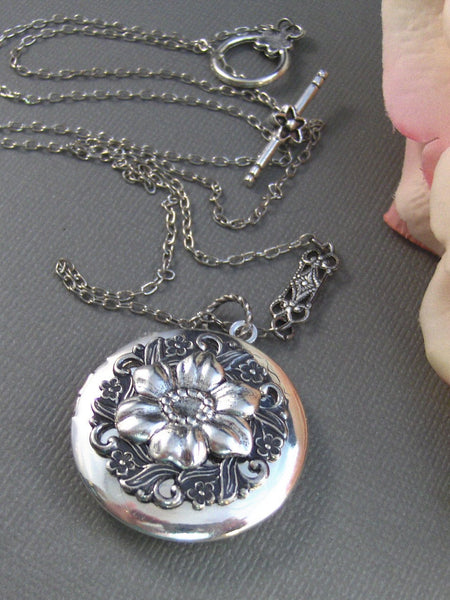 Antique Poppy, Locket,Silver Locket,Antique Locket,Flower Locket.,Poppy, Flower. Handmade Jewelry by ValleyGirlDesigns.