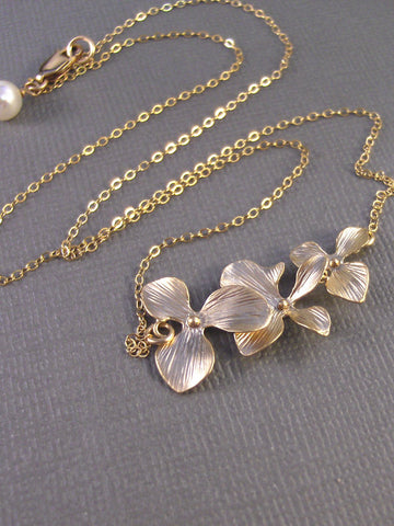 Golden Blossom,Gold,Gold Flower,Gold Necklace,Flower,Boho,Mum,Lotus,Bride,Wedding. Handmade jewelry by valleygirldesigns on Etsy.