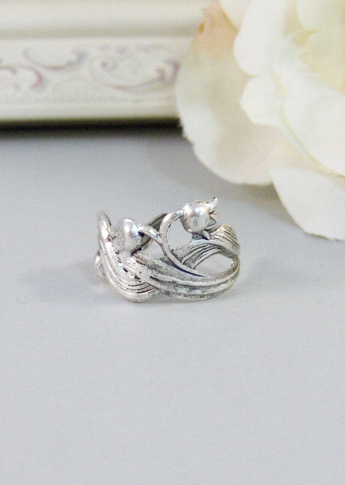 Lily Ring,Ring,Silver,Twig,Branch, Ring,Antique Ring,Silver Ring,Woodland,Wedding,Bridesmaid. Handmade jewelery by valleygirldesigns.