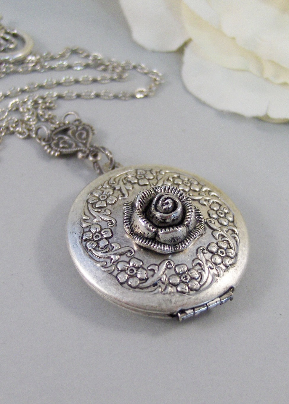 Frosted Rose,Locket,Silver Locket,Rose,Flower,Antique Locket,Antique,Nature,Woodland,Silver. Handmade jewelry by valleygirldesigns.