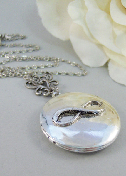 Antique Infinity,Infinity Necklace,Infinity Locket,Infinity Jewelry,Locket Necklace,Photo Locket,Infinity in Handmade,Infinity Pendant