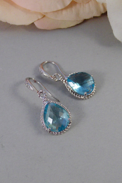 Serenity,Earrings,Aquamarine Earrings,Silver Earrings,Silver,Bride,Wedding,Aquamarine. Handmade jewelery by Valleygirldesigns on Etsy